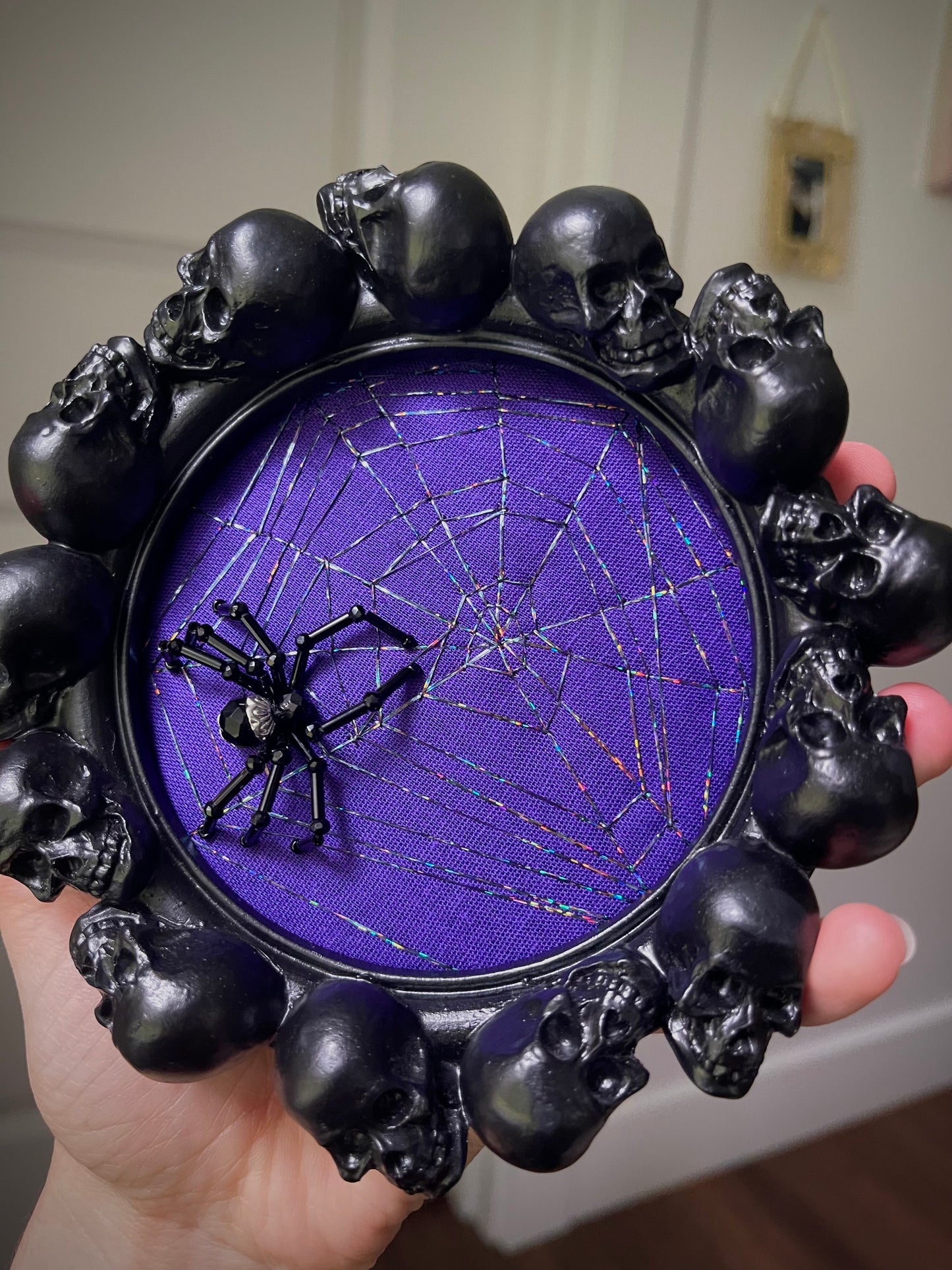 Ultra Violet Arachnid 🕷️