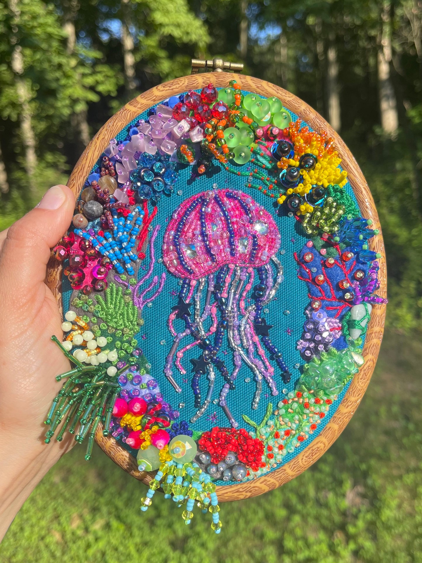 Prismatic tides