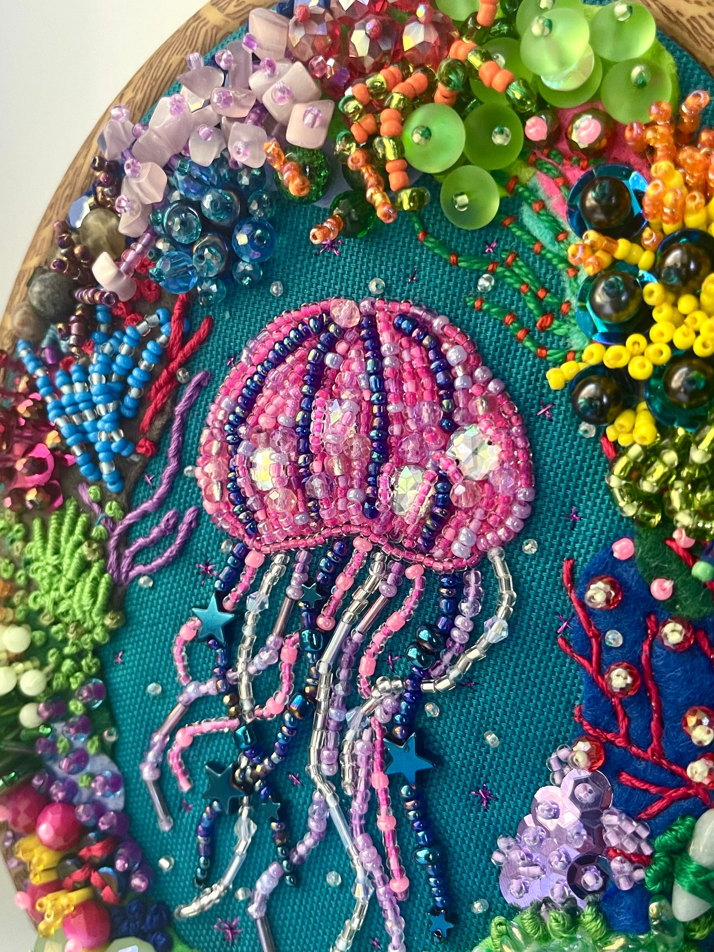 Prismatic tides